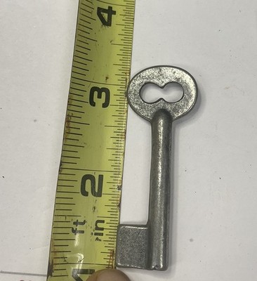 Skeleton Key 5/32  Hole Uncut Common Furniture Trunk Bit Old Key Post Locksmith
