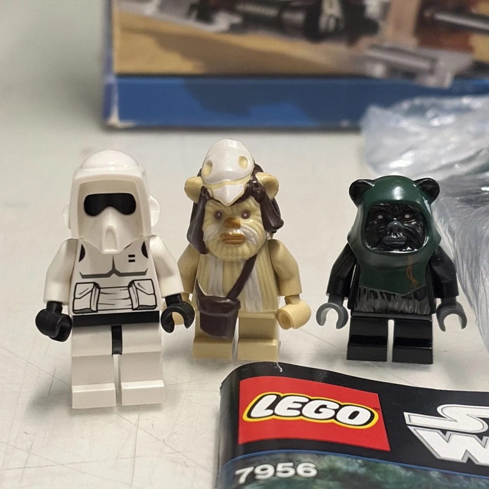 LEGO Star Wars 7956 Ewok Attack, foto 3 di 5