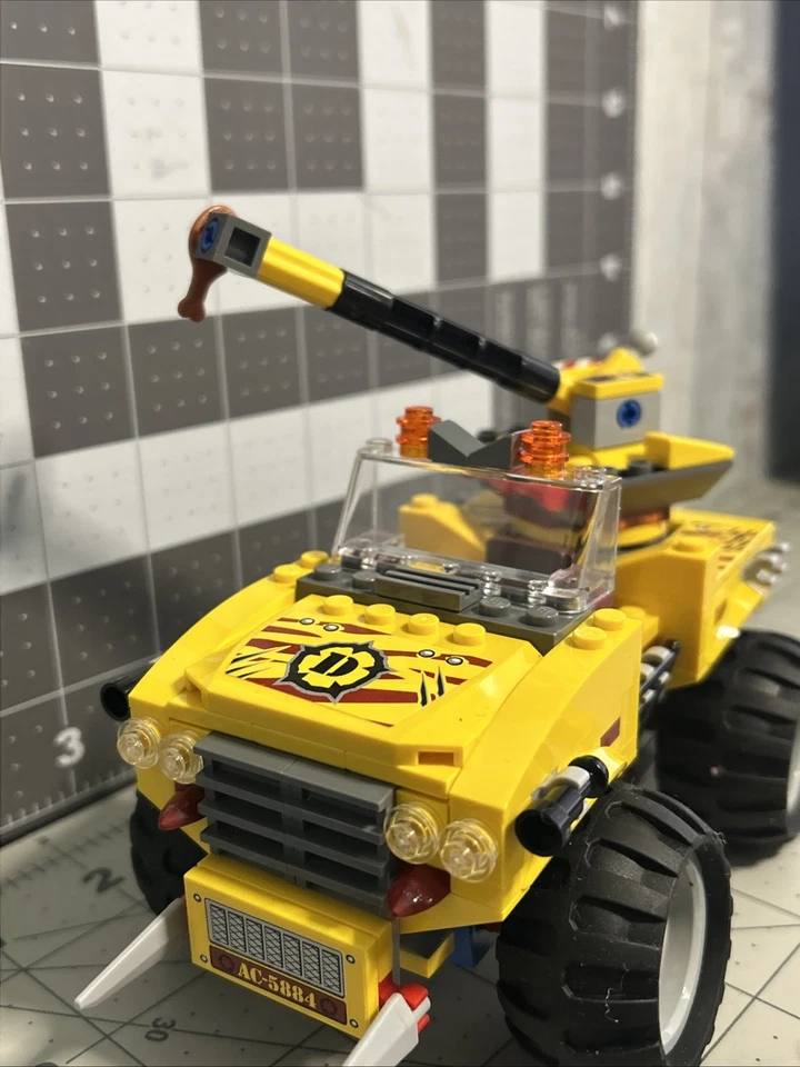 Lego Dino Raptor Chase Set 5884 No Minifigures No Dinosaur Incomplete - Image 2 of 4