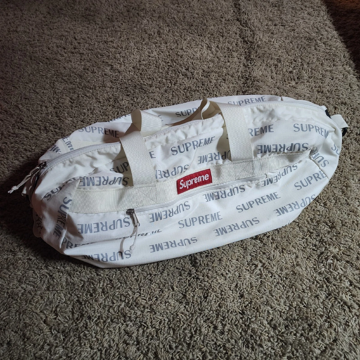Rare FW16 Supreme 3M Reflective Repeat Duffle Bag White No Shoulder Strap