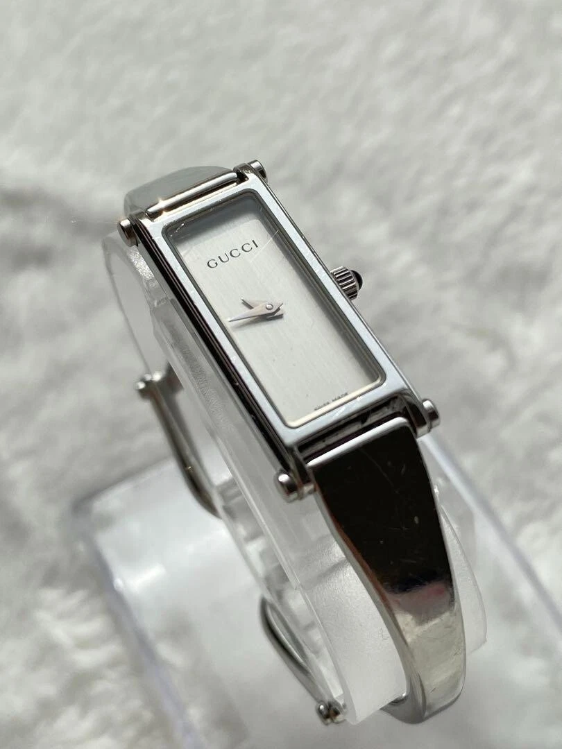 GUCCI 1500L Watch Silver White Dial Quartz Women s Bangle Wrist Watch SS
