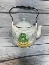Sears Roebuck “Style” Neil The Frog Teapot Vintage Metal Handle