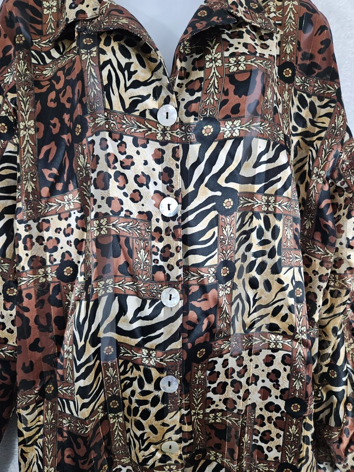 Top con botones Impresiones de colección 2X retazos años 80 estampado animal transparente metálico LEER Foto 2 de 4