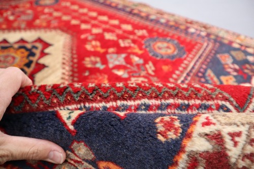 3x5 Peersian Qashqaai Rug – Tribal Medallion Design – Red Navy Wool Handmade. - Picture 10 of 11
