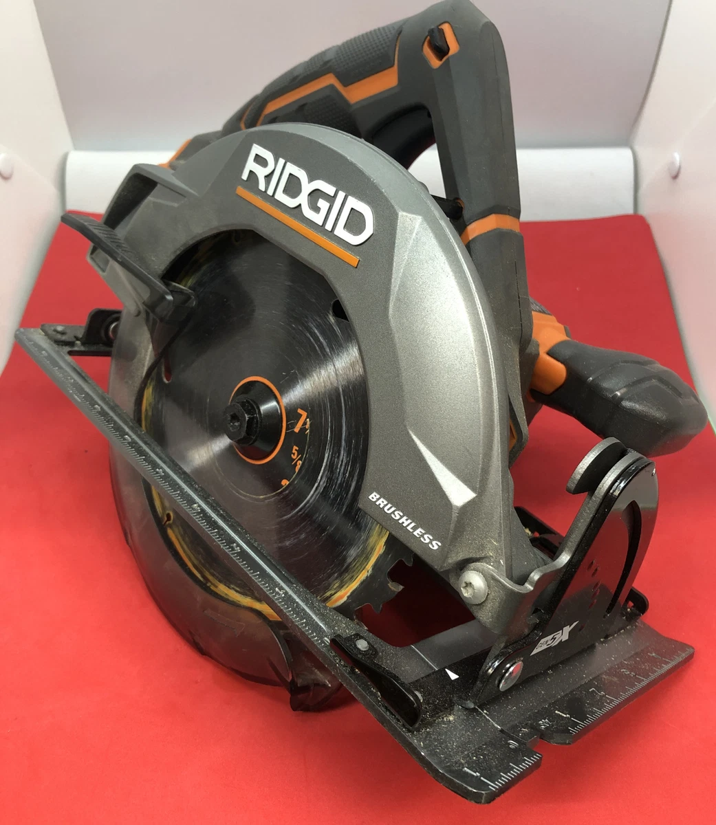 RIDGID R8653 18 Volt Cordless Brushless 7 1 4 in. Circular Saw