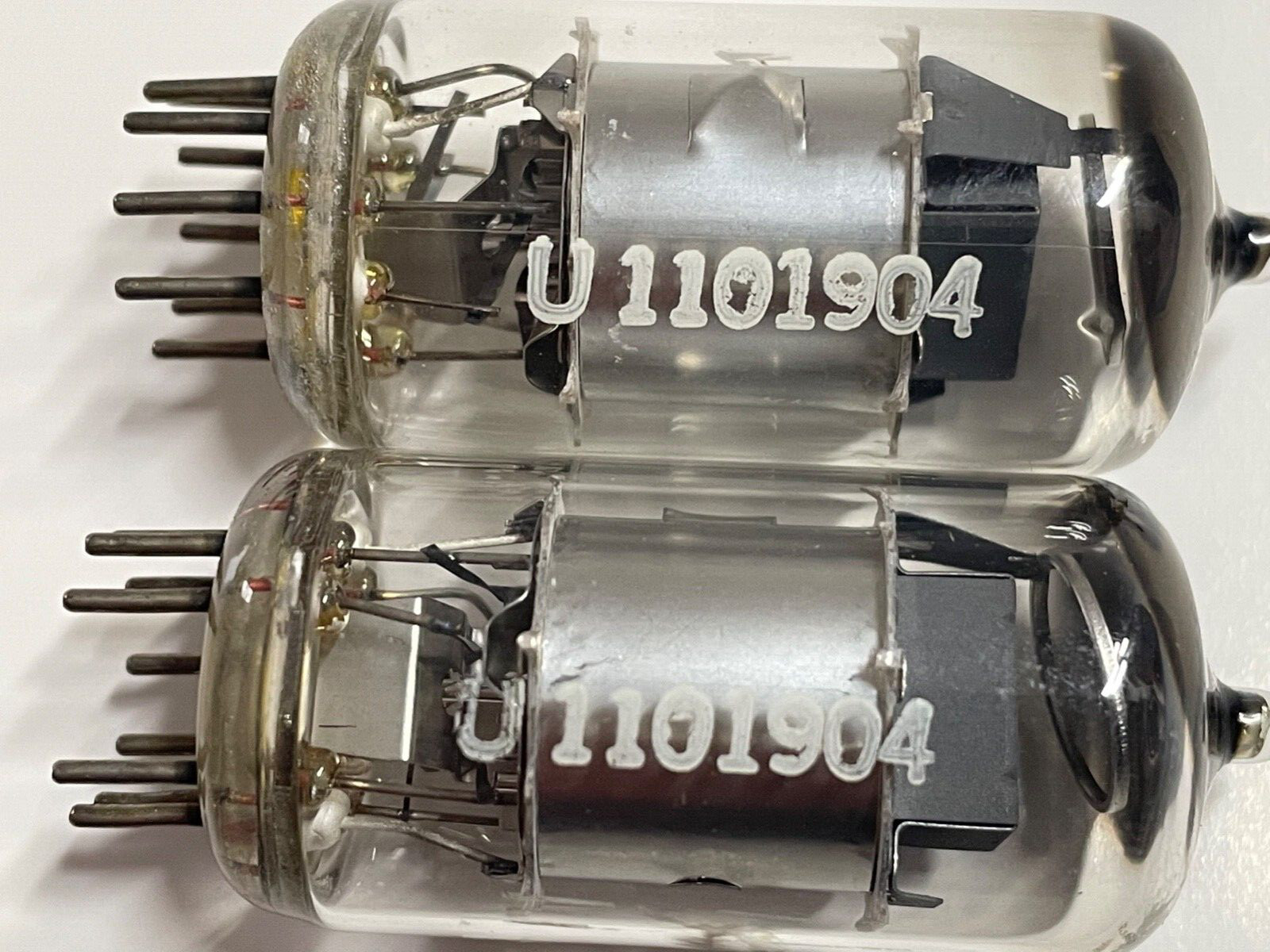 Lampe Telefunken EF806S NOS pour préampli hifi et microphone de studio - 2