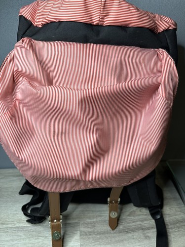 The Herschel Supply Co Retreat Black Backpack w/ Laptop Slot Drawstring Closure - Picture 6 of 9