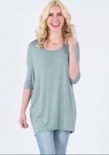 Agnes  Dora 3/4 Hi-Lo Tunic Solid Sage Size XS -- NWT -- relaxed, stretchy