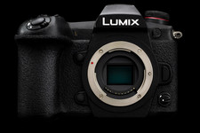 Panasonic Lumix G9 + G Vario 45–150mm f/4.0–5.6 ASPH Lens+ Other Equipment