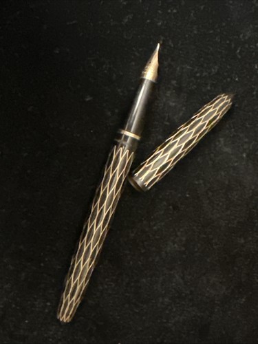 Vintage Lady Sheaffer BLACK & GOLD Black Tulle Cartridge Fountain Pen