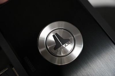 JL Audio VX600/2i 2 Kanal Class D Breitbandverstärker mit integriertem DSP, 600 W