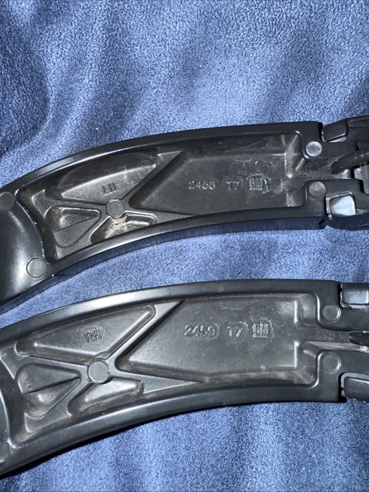 Juego de brazo limpiaparabrisas delantero Cadillac Escalade ESV OE 2015-2020 (DERECHA Y DERECHA) Foto 2 de 4