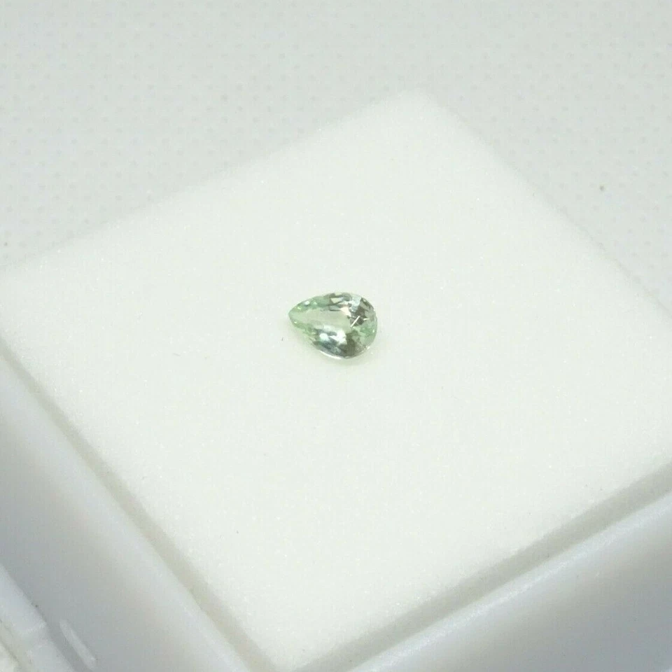 Merelani Grossular Garnet - Pear - 0.30ct - 5x3.2mm Mint Green - Loose Gemstone - Image 4 of 4