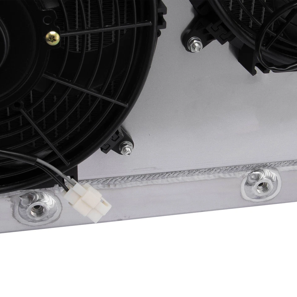 CC1919 3-Row Radiator+Shroud Fan For 1972-1986 1982 Jeep CJ5 CJ6 CJ7 GM Chevy V8 Foto 4 de 4