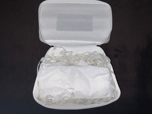 Dior Beauty Vanity Case with Silk Eye Mask and Dior Gift Box - White - 第 4/14 張圖片