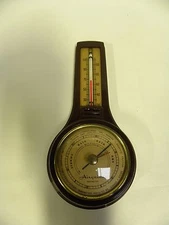 Vintage Retro Airguide Wall Mounted Barometer Thermometer (A10)