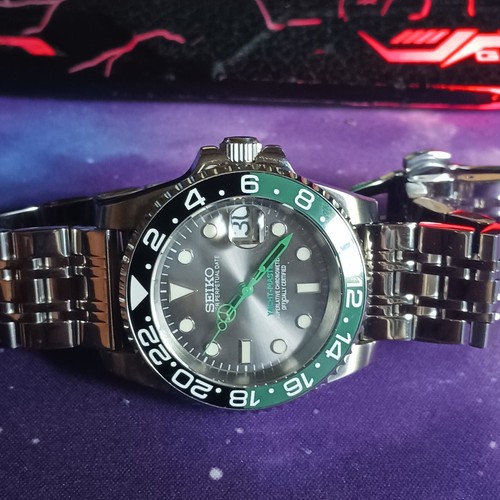 Men's 40mm Spriteburst~NH35, Sapphire, Ceramic, Exhibition, one off - Picture 9 of 11