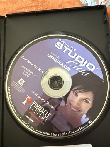 Pinnacle Studio Plus Version 9 Upgrade - 2 Disks+ MANUAL + CODE - Picture 3 of 3