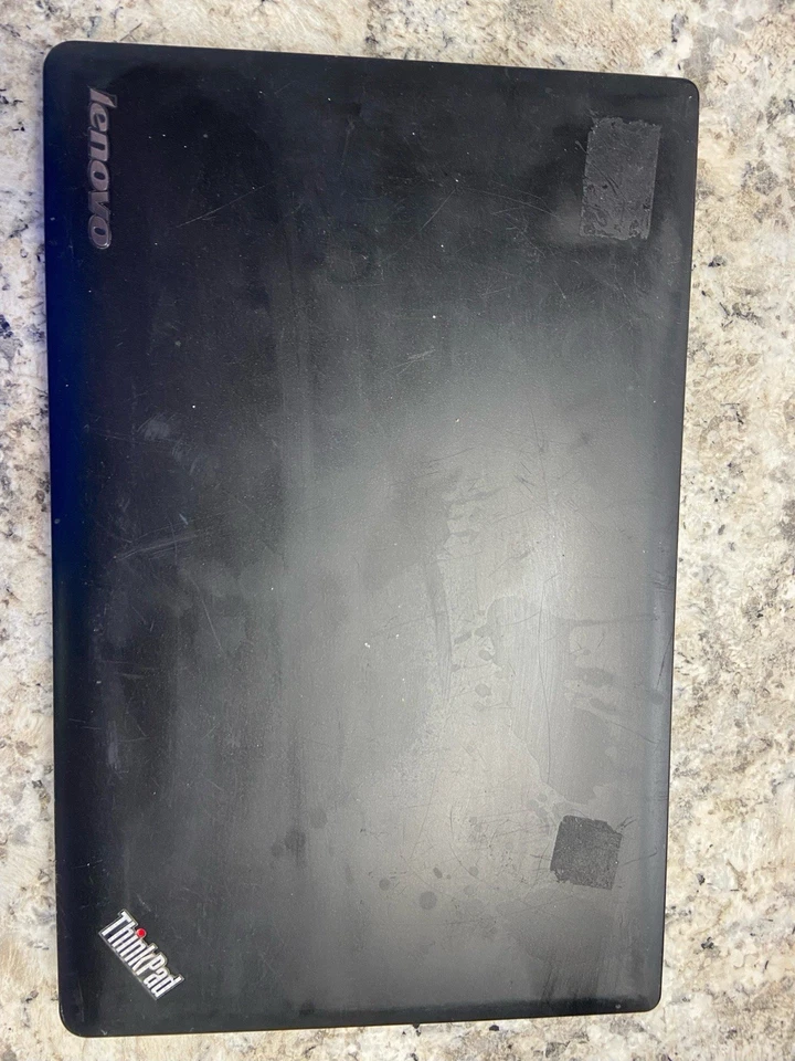 Portátil Lenovo ThinkPad E530 Foto 2 de 4