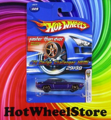 2006 Hot Wheels  Purple   '70 DODGE CHALLENGER HEMI   First Ed. #029   61-041326