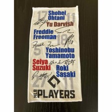 Shohei Ohtani Darvish Mini Signed Towel Baseball MLB Used 10x5.3in