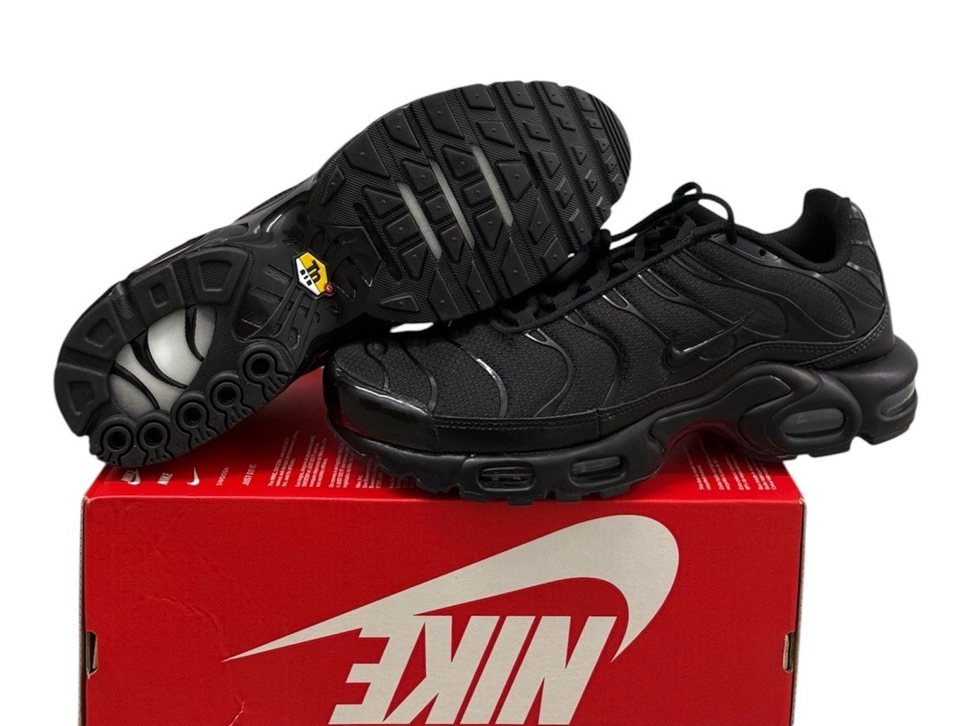Size 11.5 - Nike Air Max Plus Low Triple Black for sale Size 11.5 - Nike Air Max Plus Low Triple Black for sale