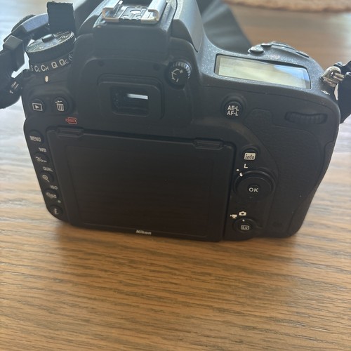 CORPO FOTOCAMERA DIGITALE NIKON D750 24,3 MP nero. Con cinturino. FUNZIONA. SOLO CORPO. - Foto 8 di 11