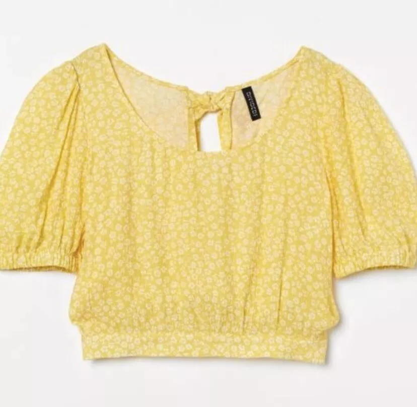 H and m top puff sleeve top