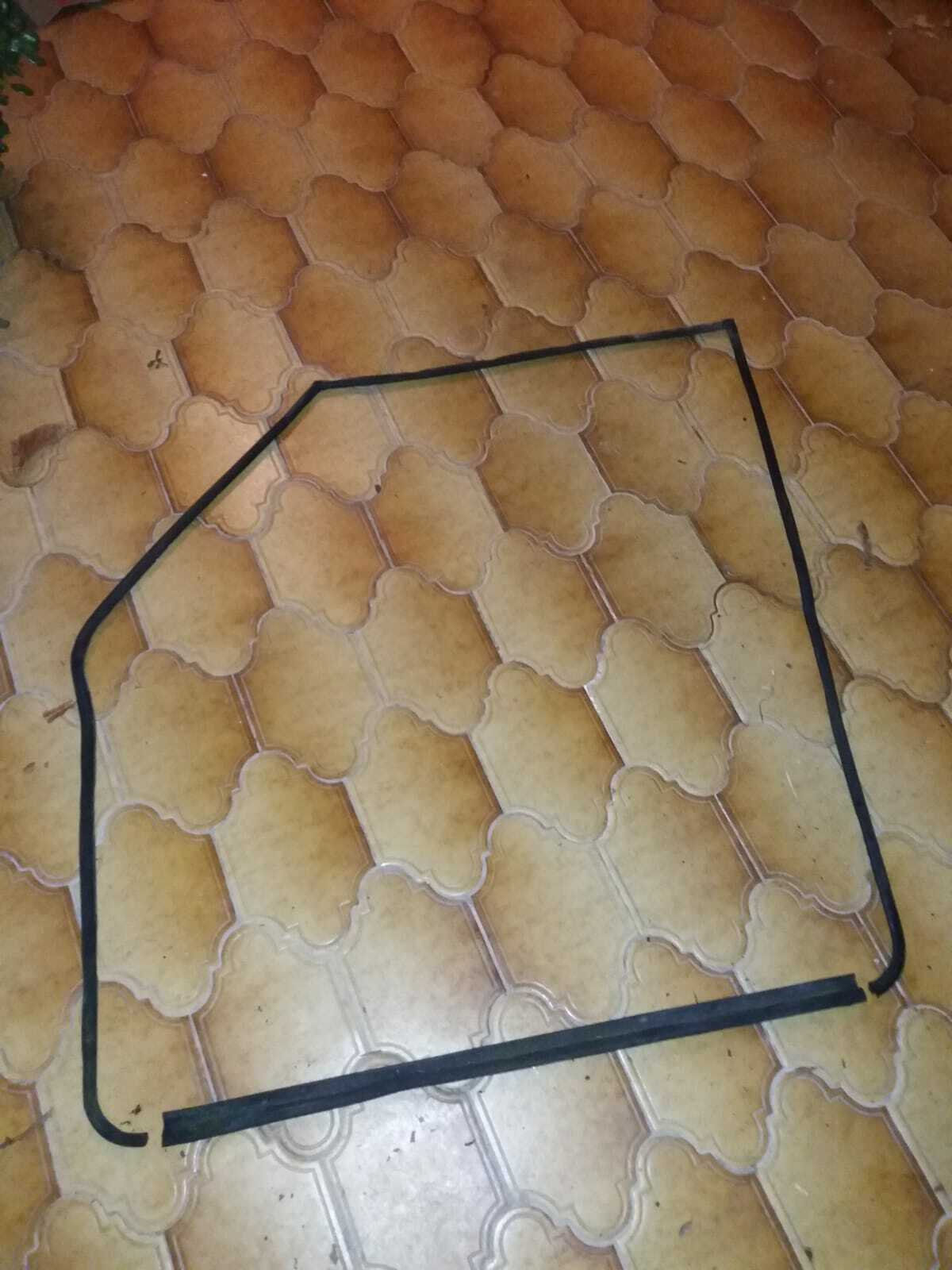 Picture 1 of 2