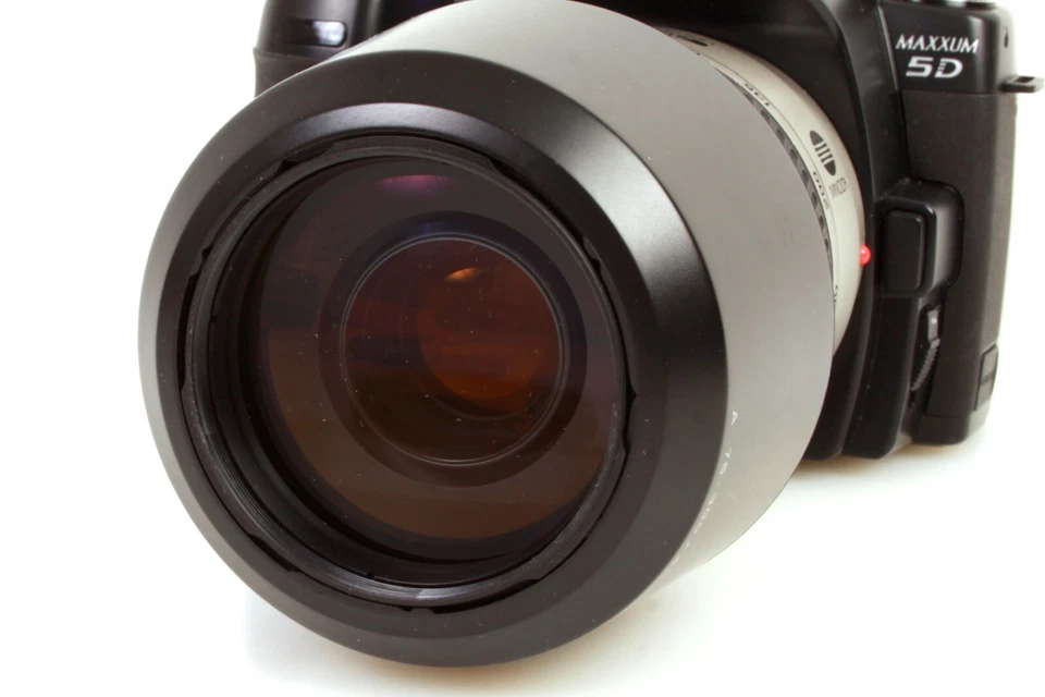 Konica Minolta Maxxum 5D 6.1MP Digital SLR Camera w 75-300mm Lens/Charger/Book - Image 4 of 4