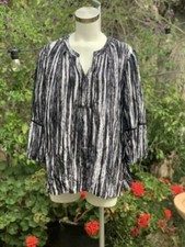 GLORIA VANDERBILT 3/4 Bell Sleeve Black Strip...