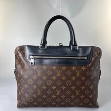 Excellent Condition Louis Vuitton Monogram Macassar Porte Documents M54019