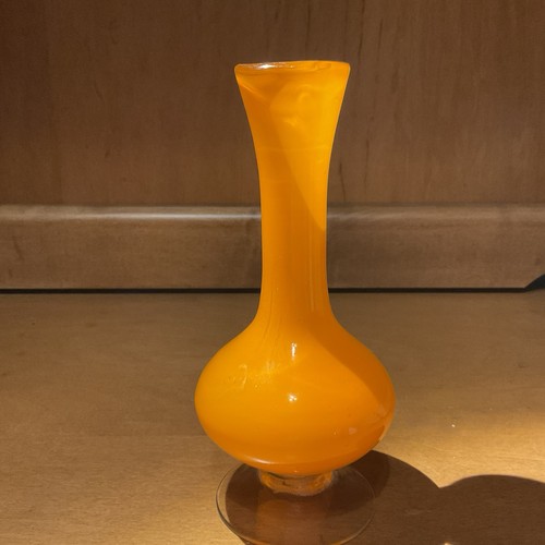 Orange Cased Glass Vase 6-3/4" Tall - Afbeelding 4 van 6
