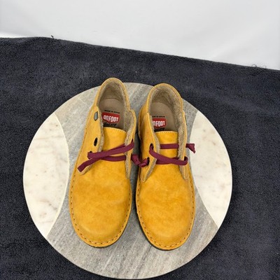 On Foot Made in Spain Mustard Yellow Suede Fur Lined Desert Boots Women Sz 7
