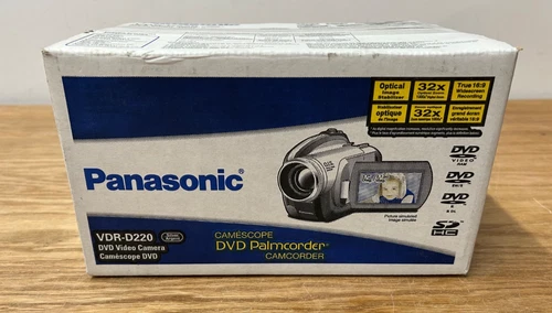 NEW IN BOX Panasonic VDR-D220 DVD Palmcorder Video Camera Camcorder Bundle