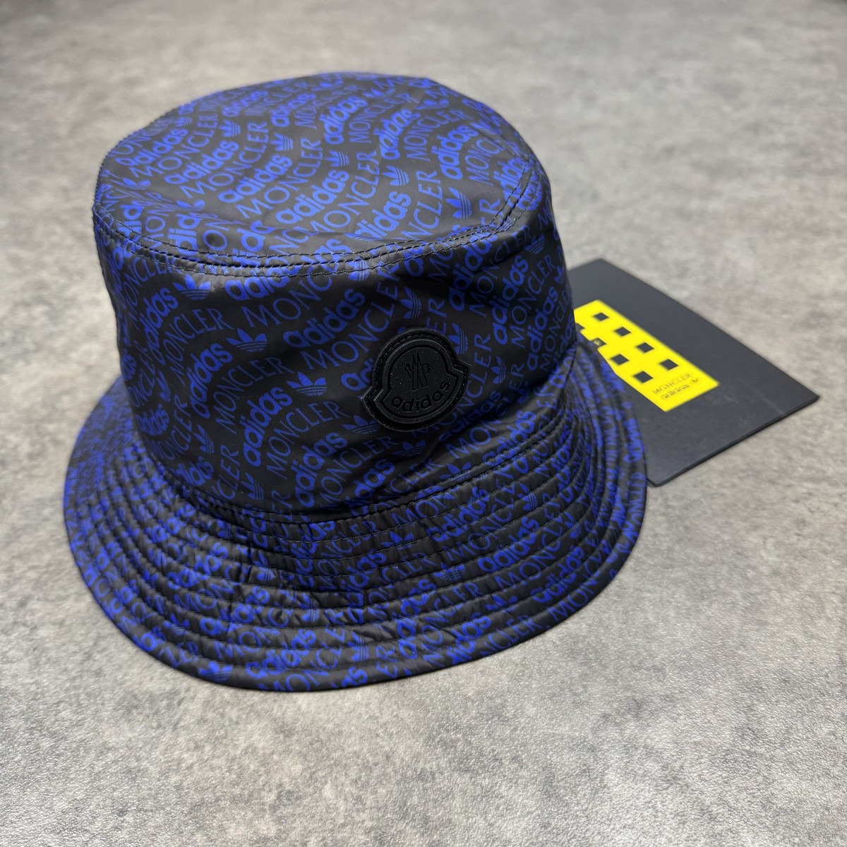 J6122 新品 モンクレール×アディダス 総ロゴリバーシブルバケット