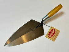 NEW Marshalltown 19-11 Brick Trowel Philadelphia 11 x 5-1/2 Wooden Handle (NOS)