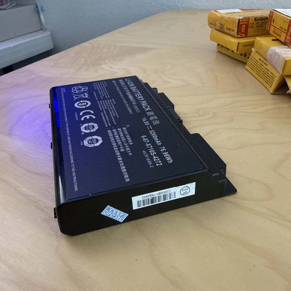 Batería genuina P150HMBAT-8 6-87-X710S-4271 4272 4273 para P170 P170HM P170EM Foto 4 de 4