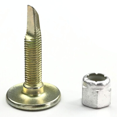 Woodys 5/16'' Chisel Tooth 1.325'' Traction Master Studs 48 Pack (CAP-1325-S)