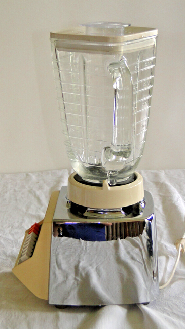 Vintage Osterizer Blender - Image 3