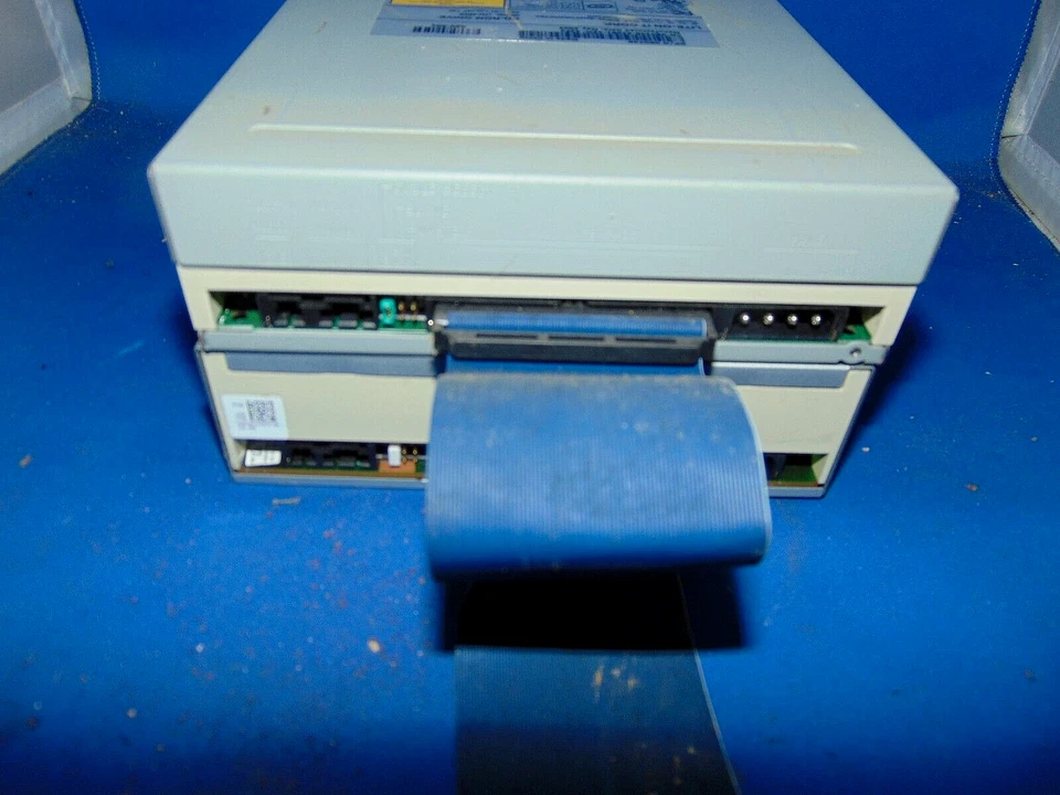 CD-ROM DRIVE Model LTN-486S & CD REWRITABLE MODEL # SW-252 - Image 2 of 4