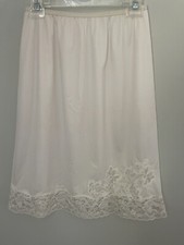 VTG 1960s VANITY FAIR FLORAL LACE PILLOW TAB Ivory TRICOT HALF SLIP LACE Size M
