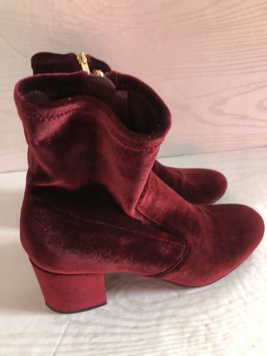 Unisa Womens Boot Bootie~Velvety Burgundy Size 8 Medium Zip Up - Picture 5 of 6