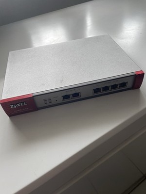 ZyXel ZyWall 35 Internet Security Appliance 4-Port - EXCLUDING POWER SUPPLY