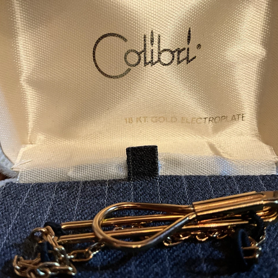 Vintage Colibri 18 KT  Gold Electroplated Men's Tie Bar. New in Box! - Image 3 of 4