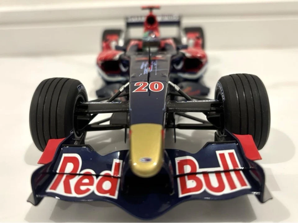 Modellino auto Minichamps Toro Rosso STR1 2006 Vitantonio Liuzzi scala 1/18 - Immagine 3 di 4