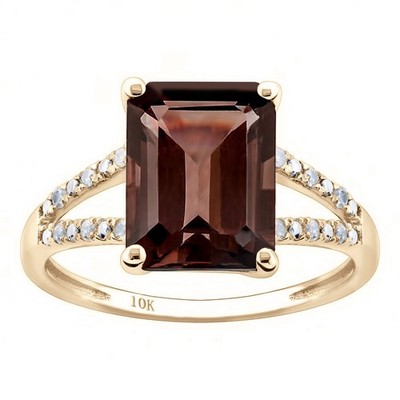 Ring 10 Karat Gelbgold Smaragdschliff Rauchquarz und Diamant (1/8 TDW)