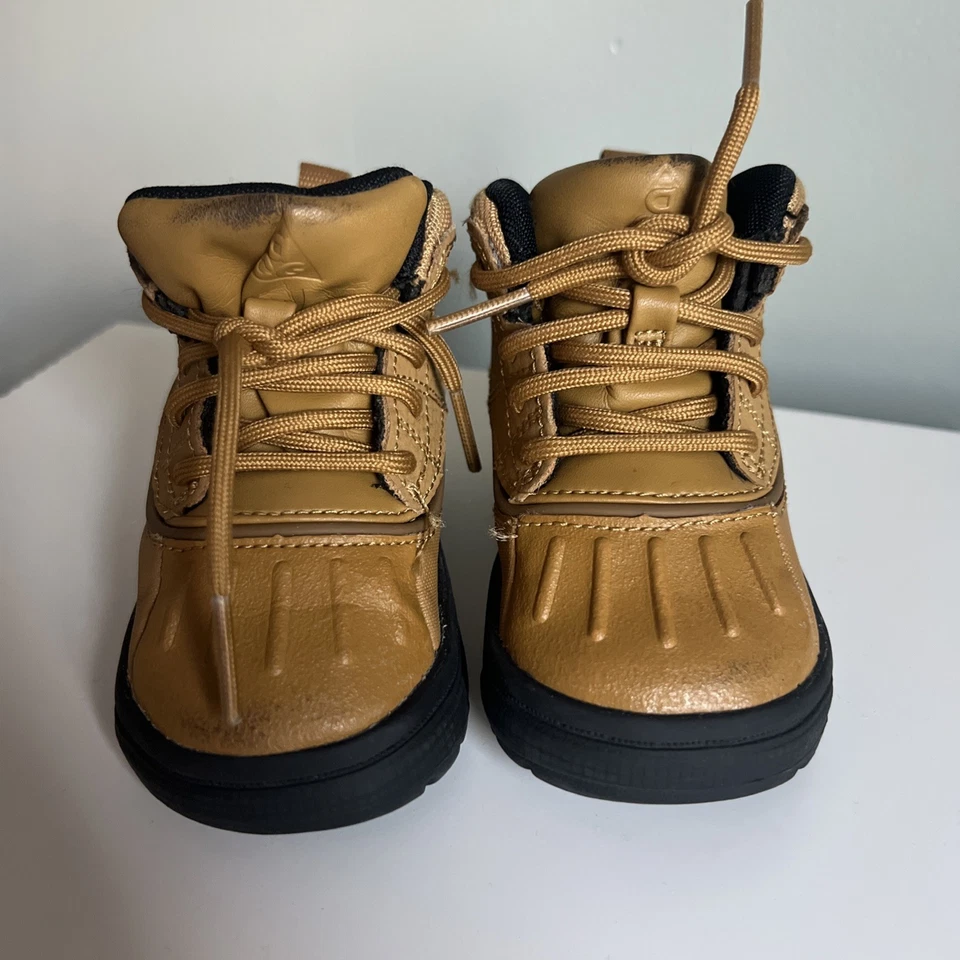 Nike BOTAS MANOA 4C Bebé/Niño Pequeño Marrón Zapatos de Trabajo Foto 2 de 4