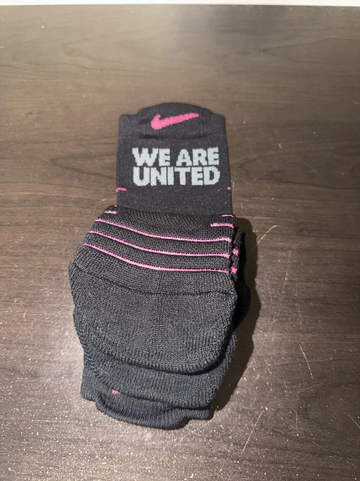 Nike Breast Cancer Black Pink Socks Elite Versatility Basketball SX7008 Kay Yow - Image 4 of 4