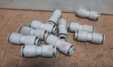 SMC  LOT OF 10 STRAIGHT PLASTIC PNEUMATIC S'PORE FITTINGS (6MM TO 6MM)  F120
